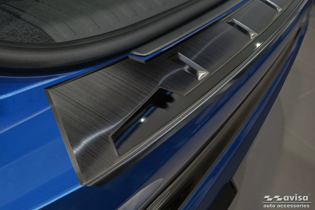 pol_pl_Nakladka-na-zderzak-tylny-Audi-Q6-e-tron-Czarna-2893_10