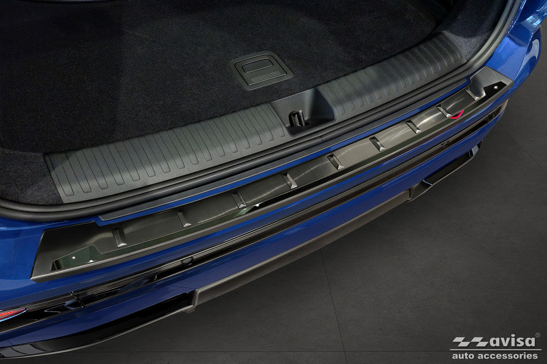 pol_pl_Nakladka-na-zderzak-tylny-Audi-Q6-e-tron-Czarna-2893_12