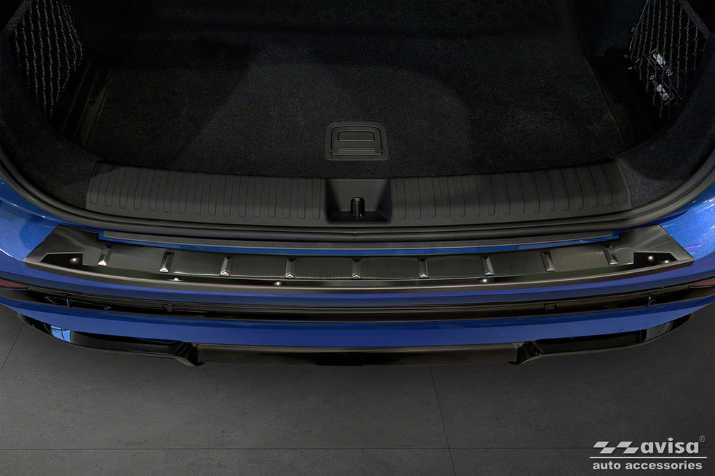 pol_pl_Nakladka-na-zderzak-tylny-Audi-Q6-e-tron-Czarna-2893_14