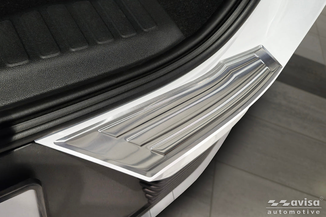 pol_pl_Nakladka-na-zderzak-tylny-do-Ford-Explorer-EV-Stal-2899_14