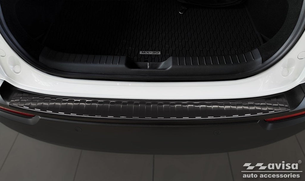 pol_pl_Nakladka-na-zderzak-tylny-do-MAZDA-MX-30-Czarna-1949_4