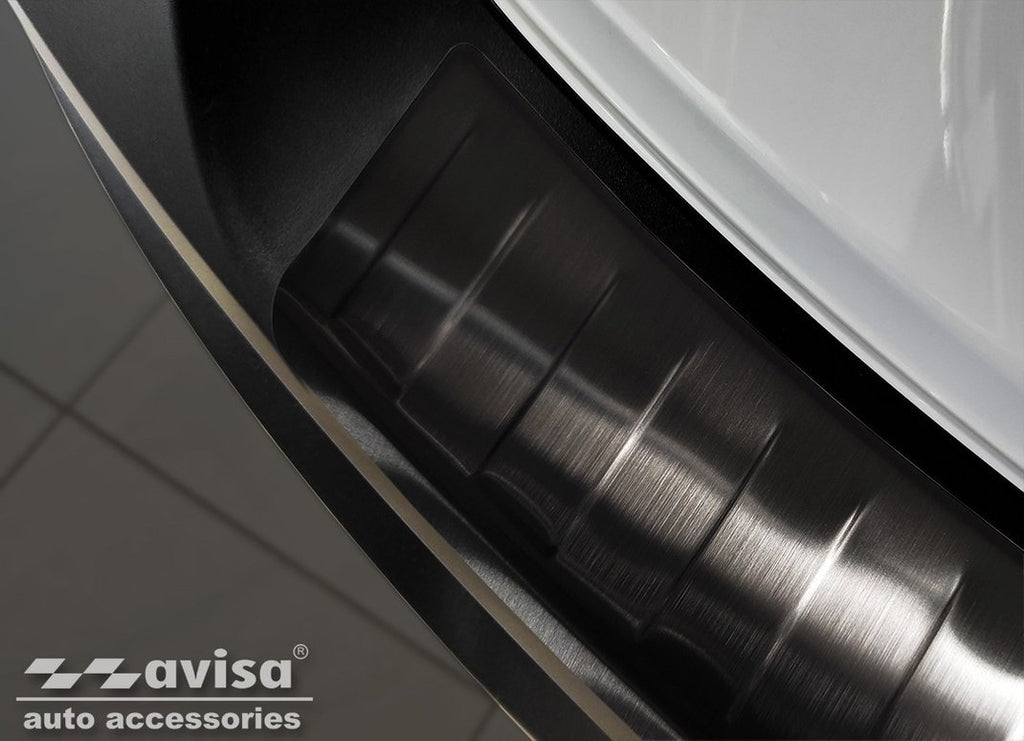 pol_pl_Nakladka-na-zderzak-tylny-do-MAZDA-MX-30-Czarna-1949_5