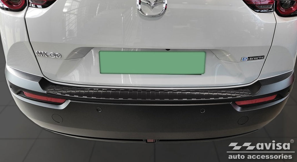 pol_pl_Nakladka-na-zderzak-tylny-do-MAZDA-MX-30-Czarna-1949_7