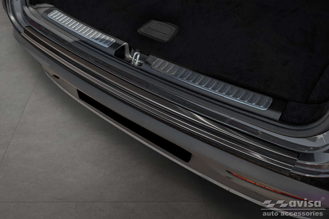 pol_pl_Nakladka-na-zderzak-tylny-do-Mercedes-EQC-2572_6
