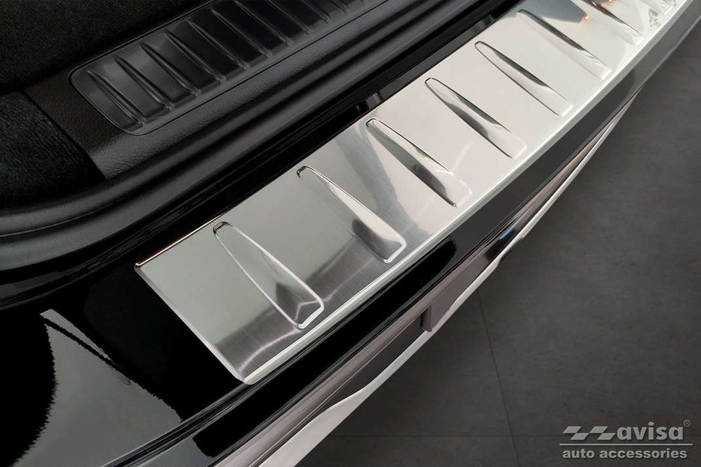 pol_pl_Nakladka-na-zderzak-tylny-do-Mercedes-EQS-2532_12