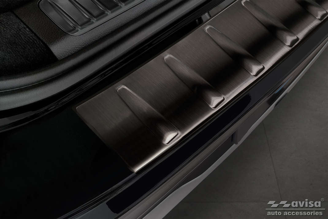 pol_pl_Nakladka-na-zderzak-tylny-do-Mercedes-EQS-2533_3